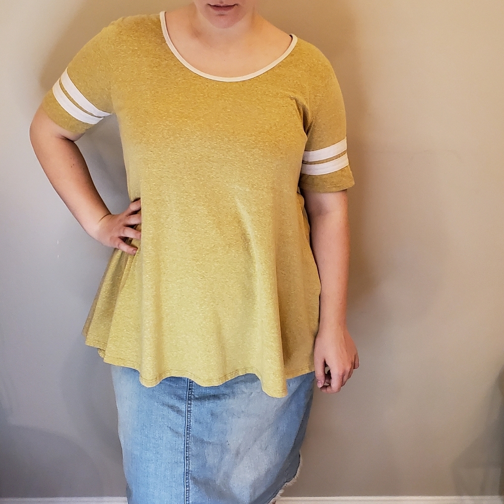 LuLaRoe Perfect Tee Yellow White Sleeve Stripe L